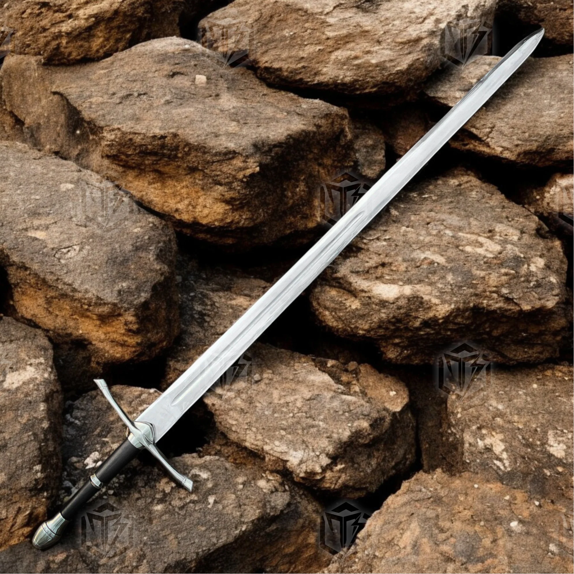 Premium Aragorn’s Strider Legacy Sword Replica LOTR with Oak Stand