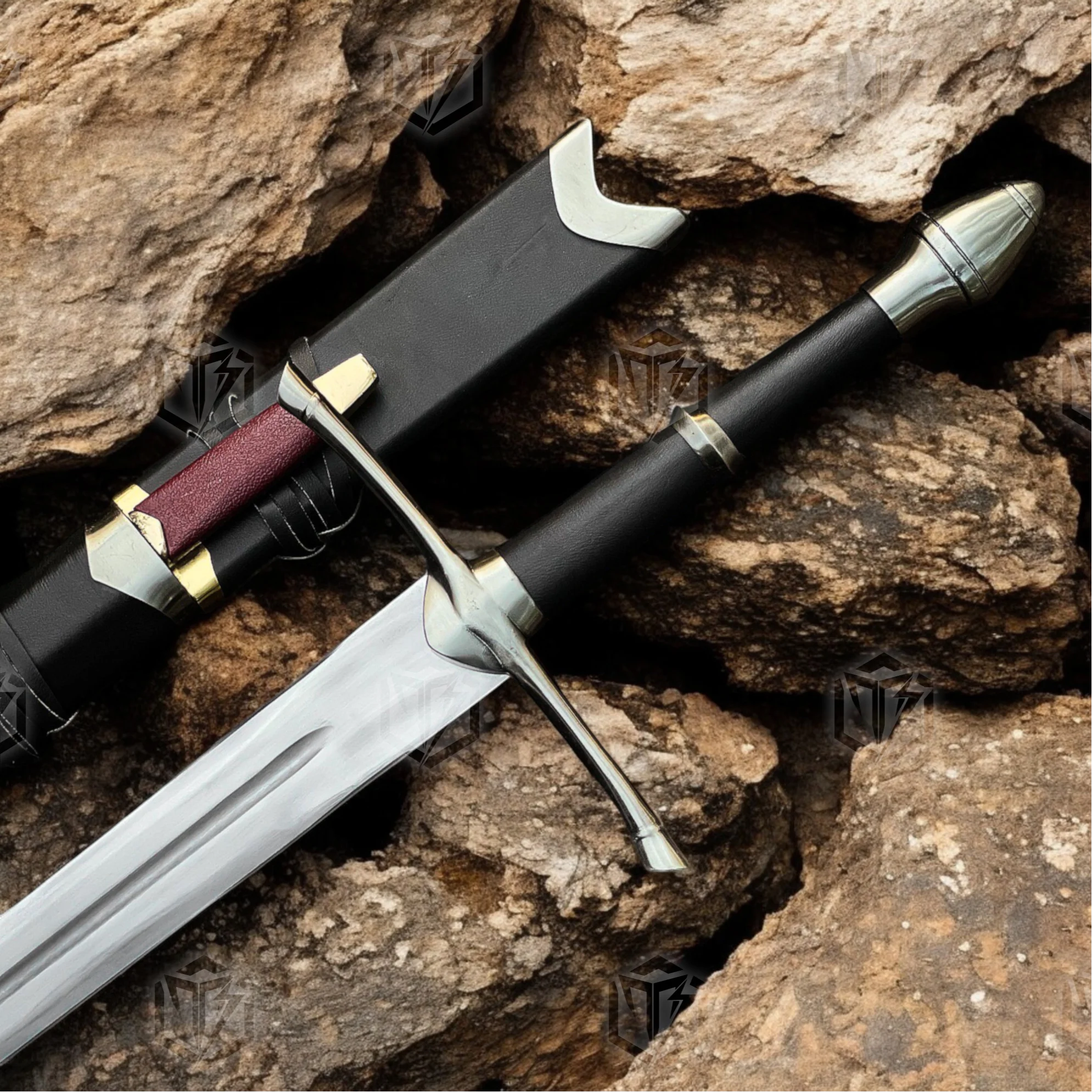 Premium Aragorn’s Strider Legacy Sword Replica LOTR with Oak Stand