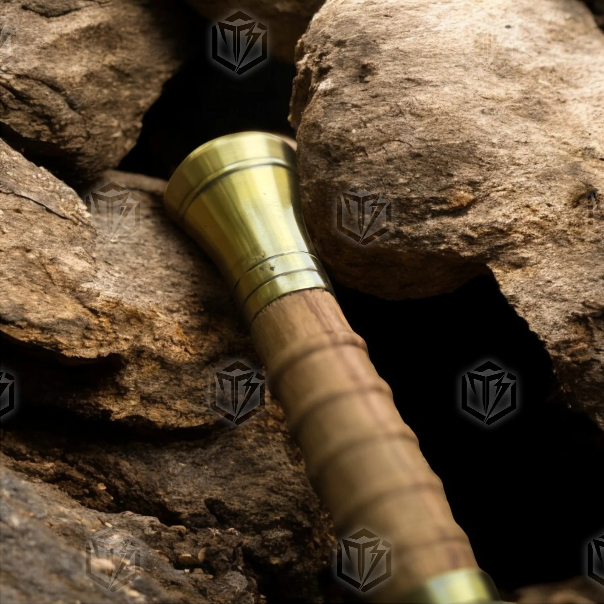 Premium Boromir Gondor Elite Sword Replica with Oak Stand