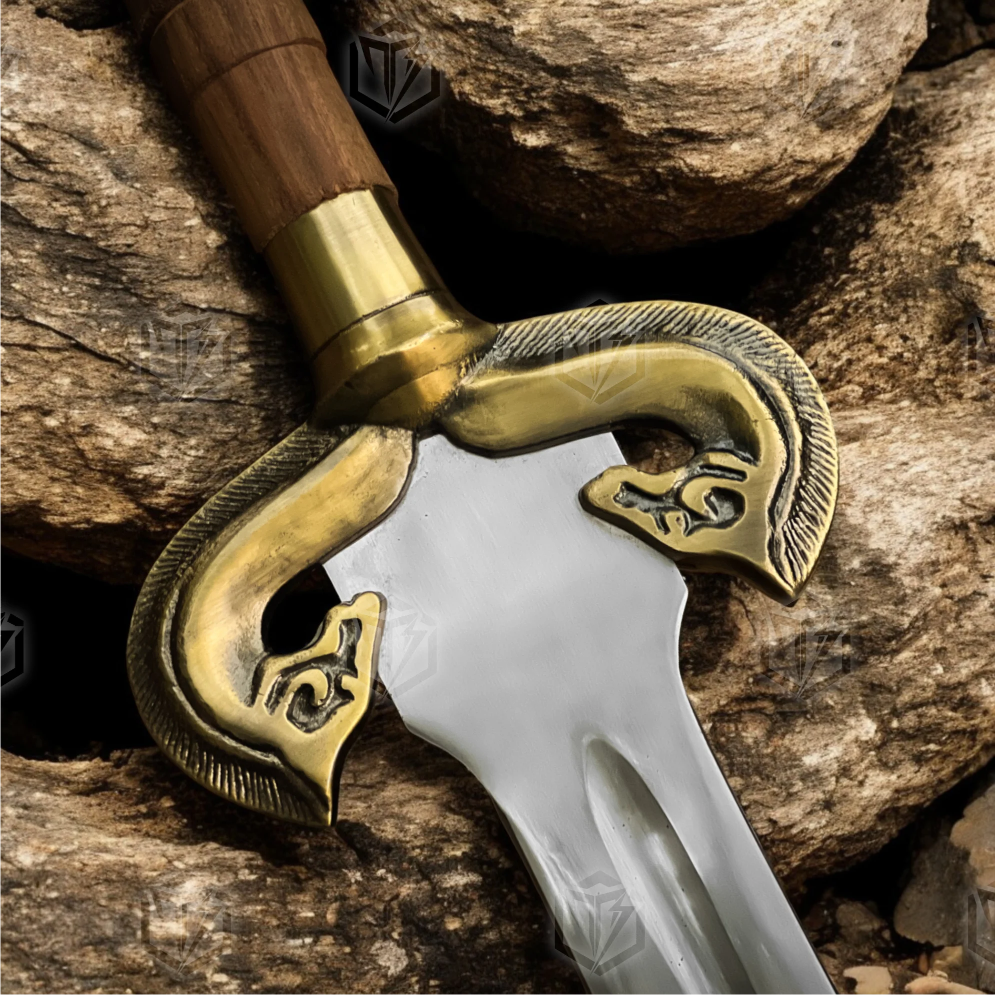 Premium Éowyn’s Shieldmaiden Valor Sword Replica LOTR with Mahogany Plaque