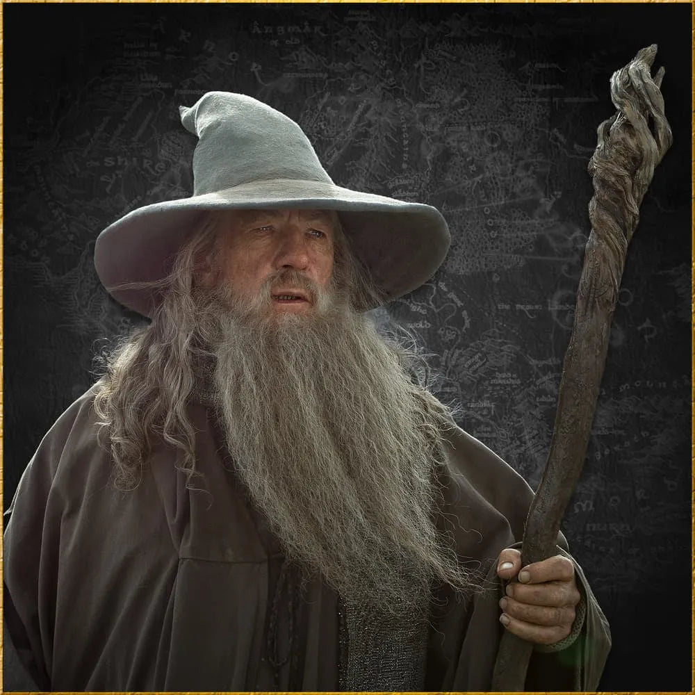 Gandalf Hobbit replica collectible set