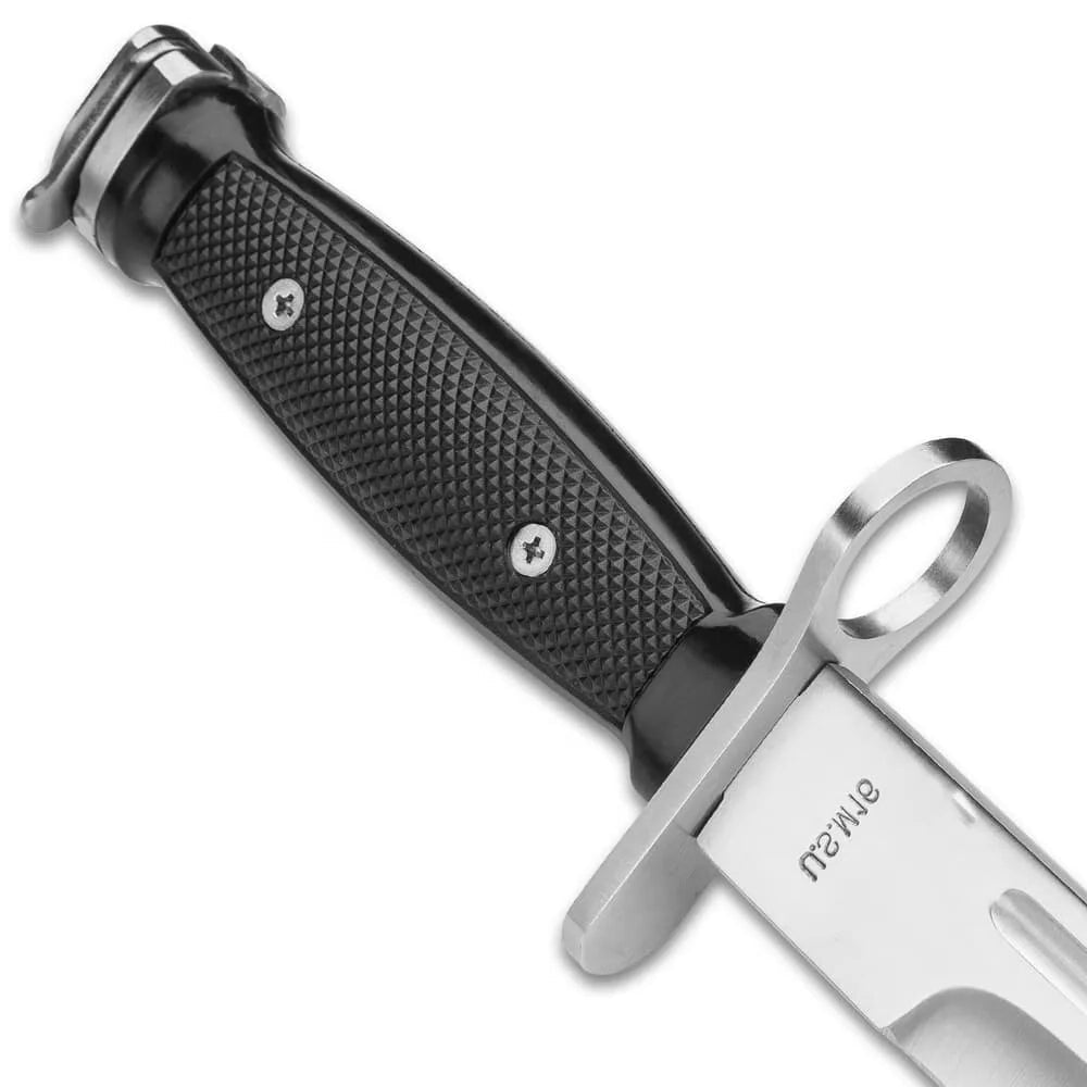 M7 bayonet knife for M16 with 6-inch stainless blade and leather sheath for reenactment