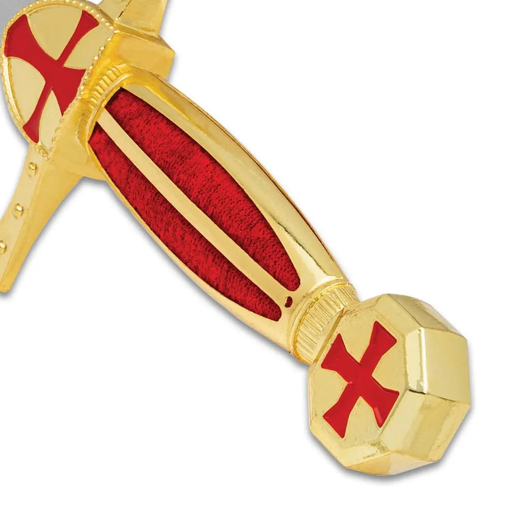 Crusader Knight Gold Dagger
