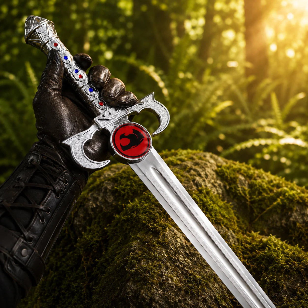 Lion-O Sword of Omens Prop Replica – ThunderCats Display Collectible Titan Swords
