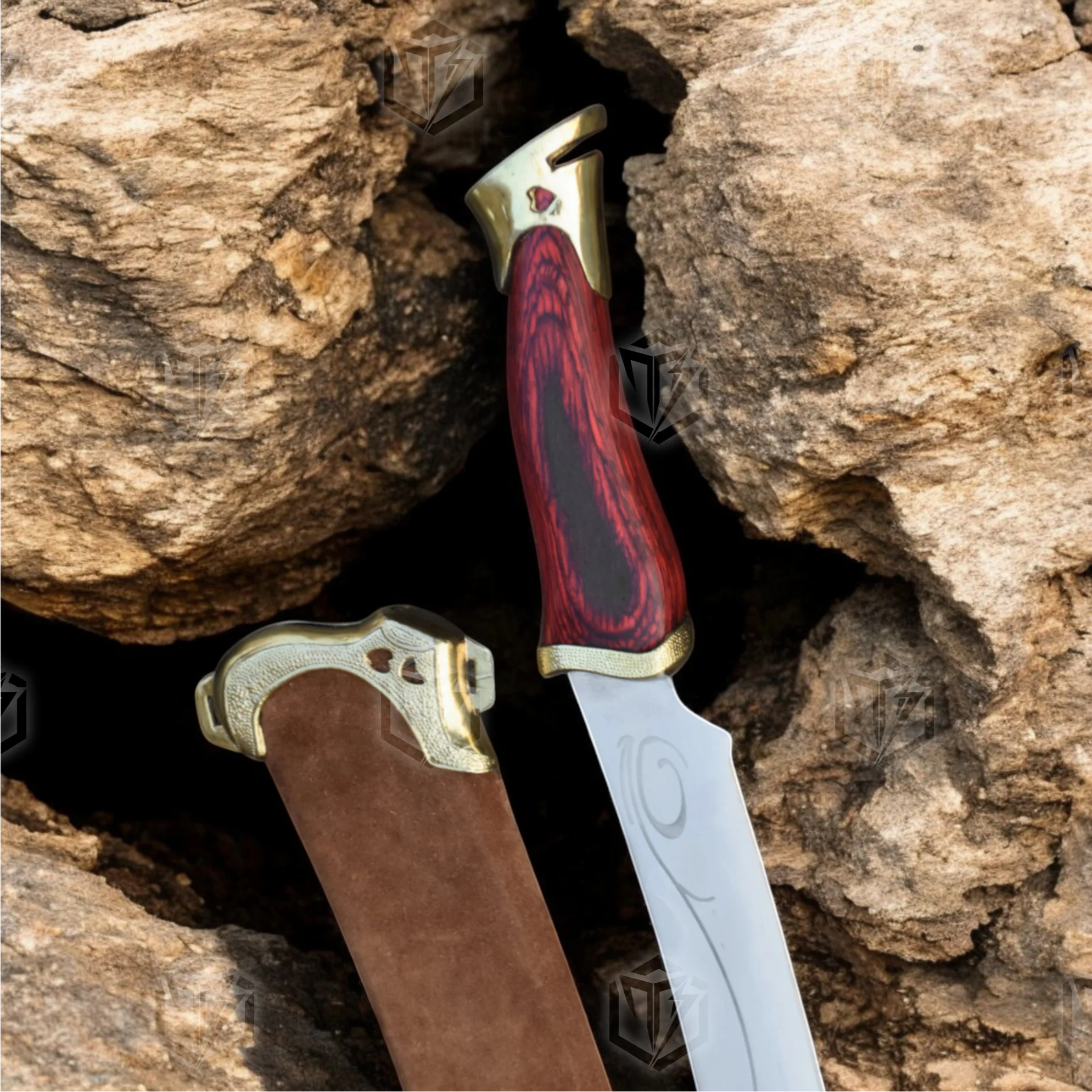 Premium Aragorn’s Elven Strider Knife Replica LOTR with Mahogany Stand