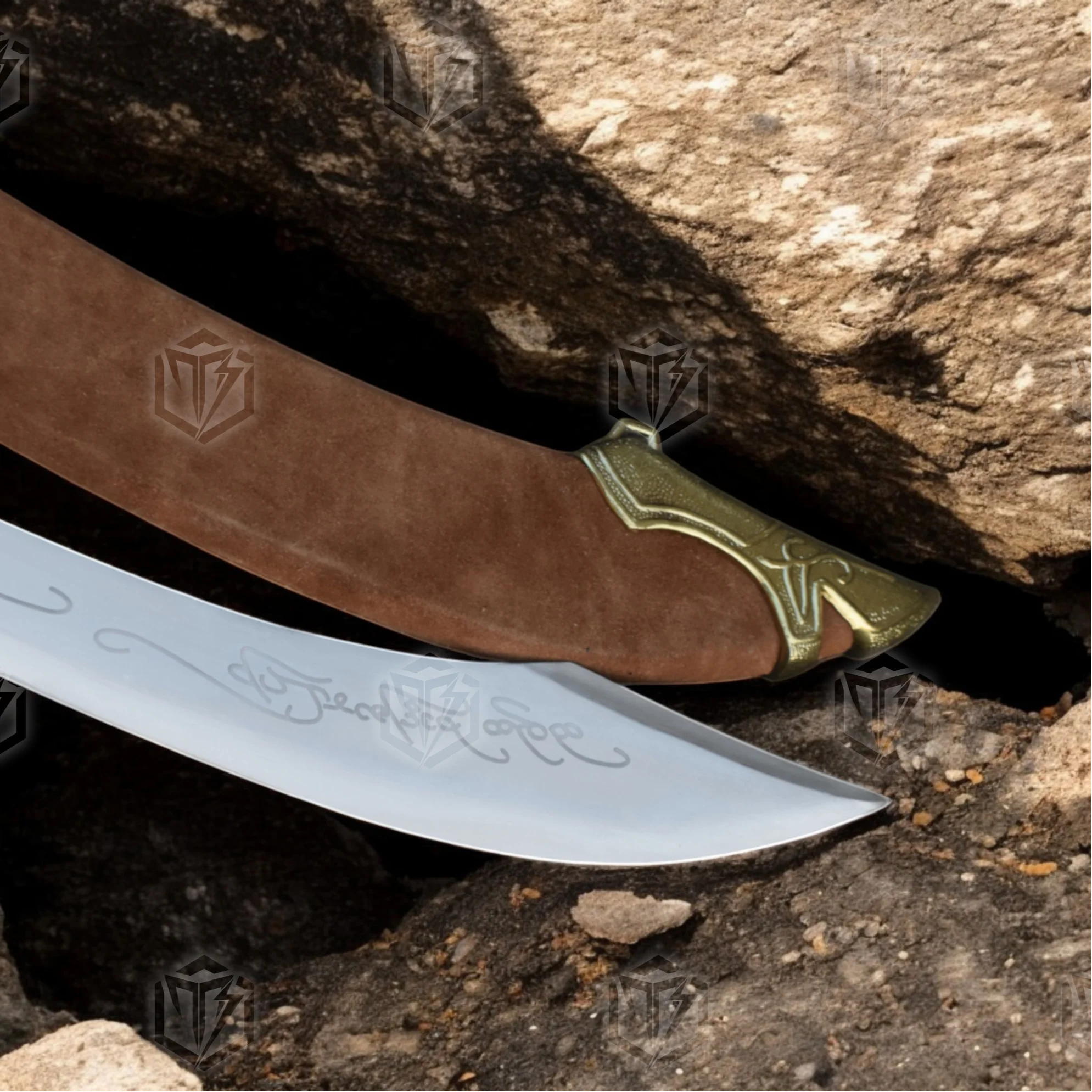 Premium Aragorn’s Elven Strider Knife Replica LOTR with Mahogany Stand