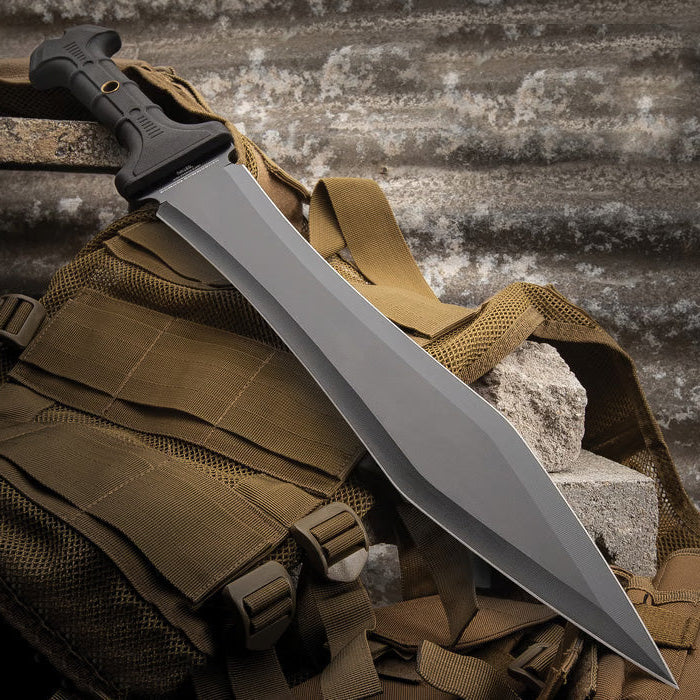 Combat Commander gladiator sword – 60.96cm carbon steel Roman gladius with 42.23cm sharpened blade, TPR rubber grip & brass guard | Authentic Pompeii gladius replica for cosplay and reenactment