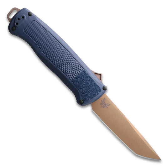 Closed 5 inch profile pocket carry Benchmade Shootout