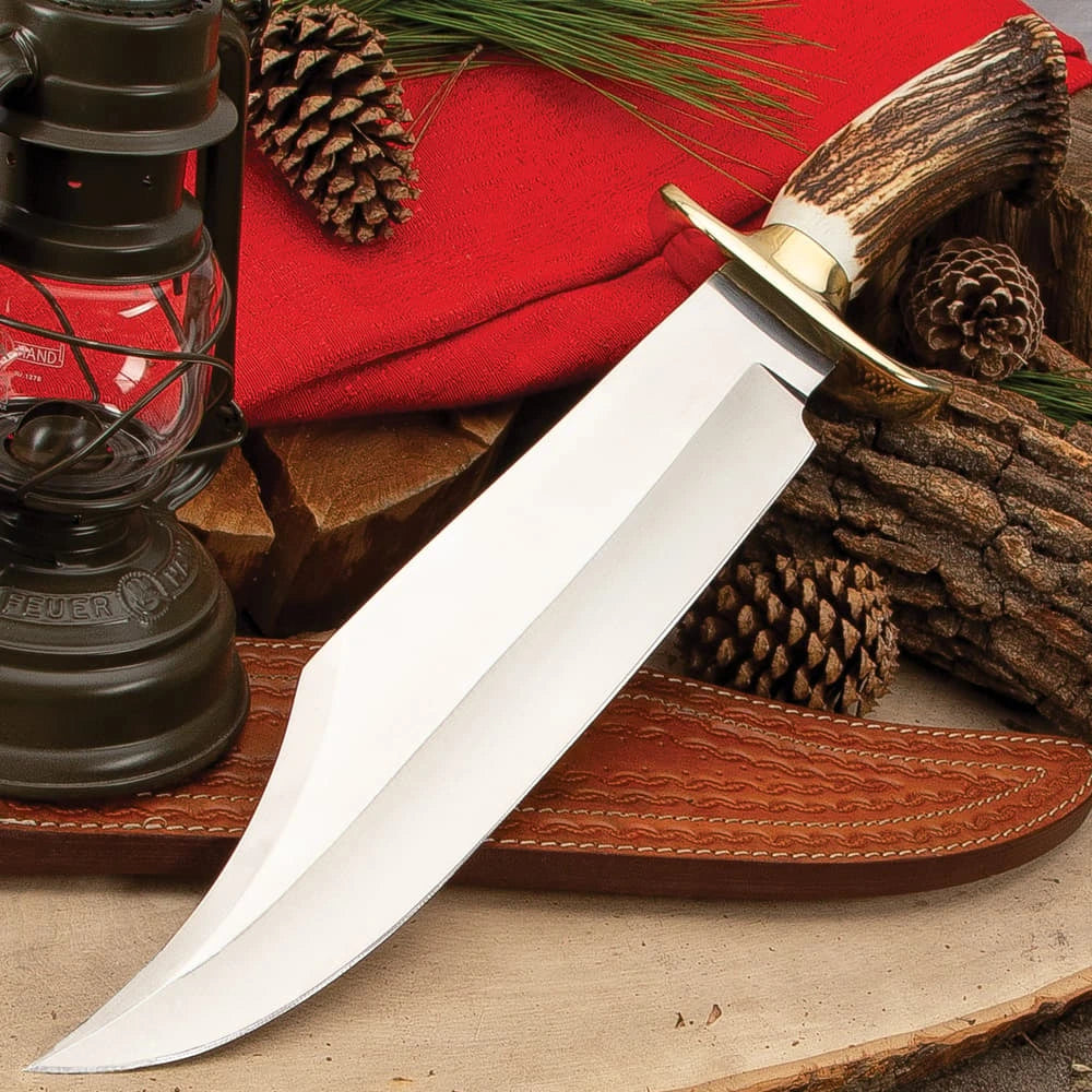 Timber Wolf King Stag Crown Knife